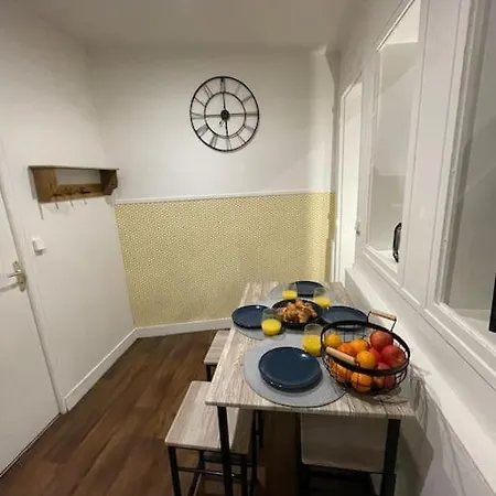 Centre Renard Apartment