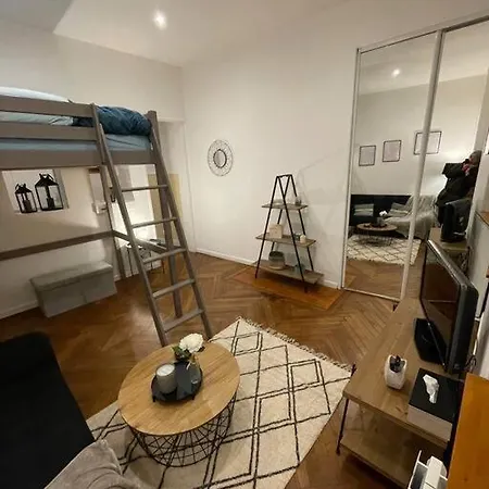 Apartment Centre Renard